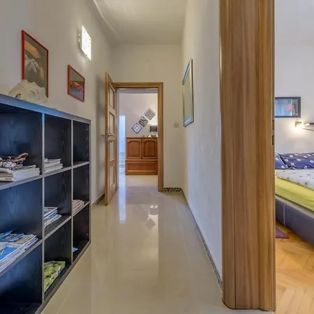 Апартаменты In Arbanija With Sea View, Terrace, Air Conditioning, Wifi 5138-2 *