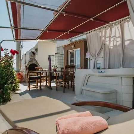 In Arbanija With Sea View, Terrace, Air Conditioning, Wifi 5138-2 Apartament *