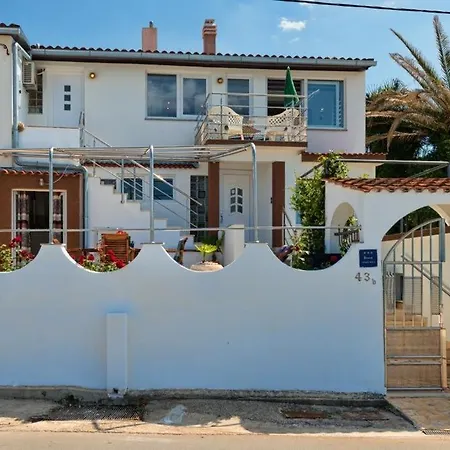 Апартаменты In Arbanija With Sea View, Terrace, Air Conditioning, Wifi 5138-2 *