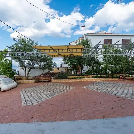 In Arbanija With Sea View, Terrace, Air Conditioning, Wifi 5138-2 Апартаменты Трогир