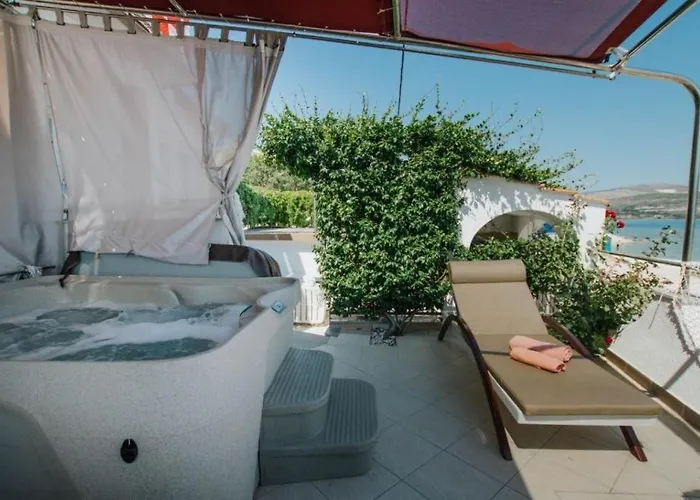 In Arbanija With Sea View, Terrace, Air Conditioning, Wifi 5138-2 *