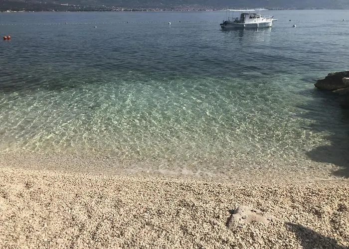 In Arbanija With Sea View, Terrace, Air Conditioning, Wifi 5138-2 * Трогир