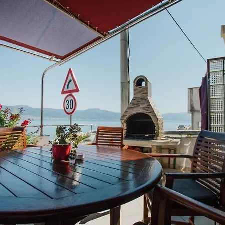 In Arbanija With Sea View, Terrace, Air Conditioning, Wifi 5138-2 * Trogir