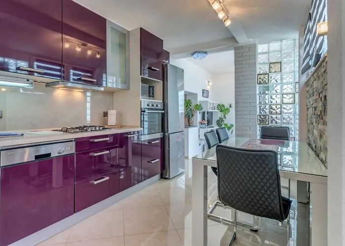 In Arbanija With Sea View, Terrace, Air Conditioning, Wifi 5138-2 *