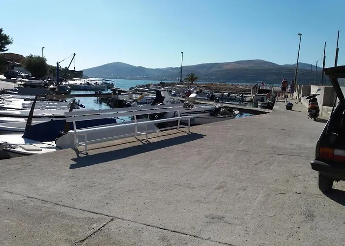 In Arbanija With Sea View, Terrace, Air Conditioning, Wifi 5138-2 * Trogir